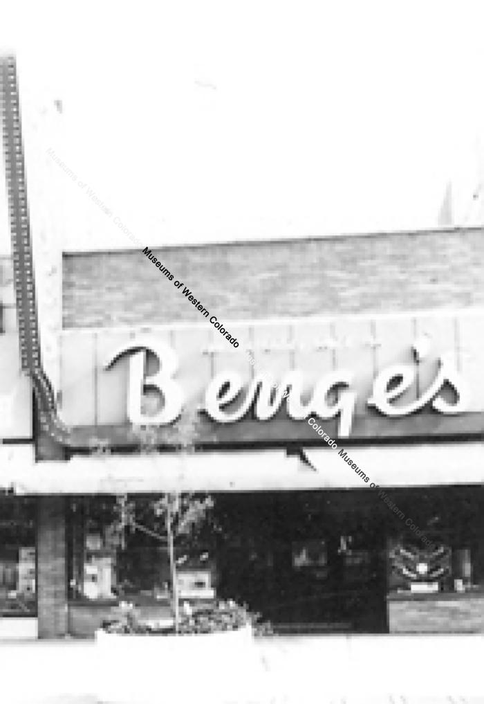 Benge's Shoe Store