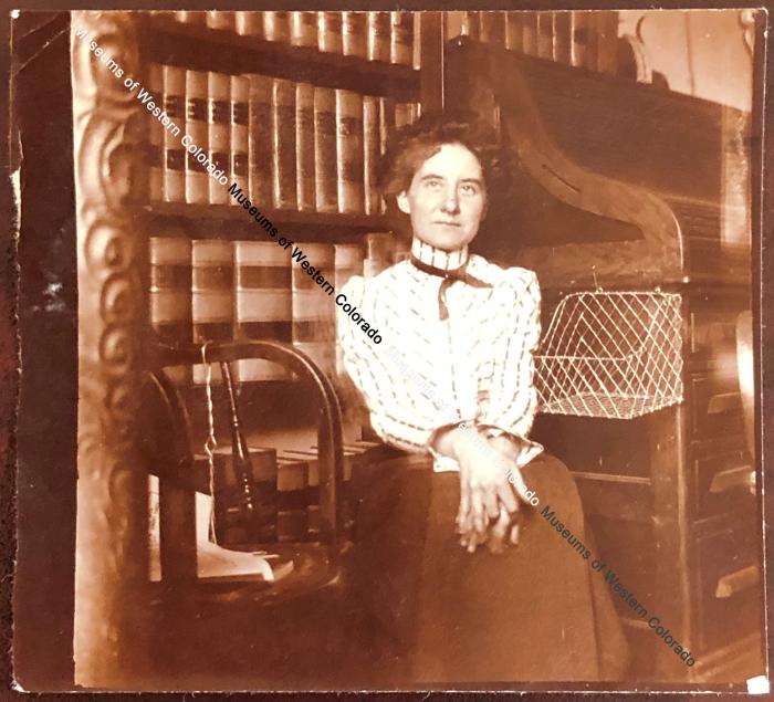 Unidentified Lady, possibly Nellie McCloud