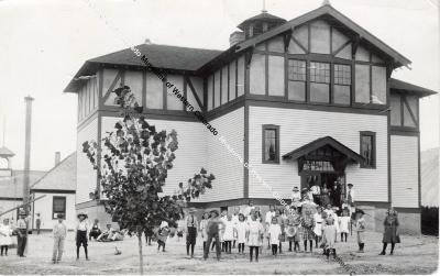 Postcard of Clifton School c. 1920