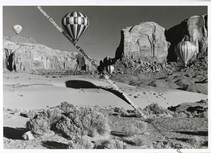 Hot Air Balloons in Bluff Utah