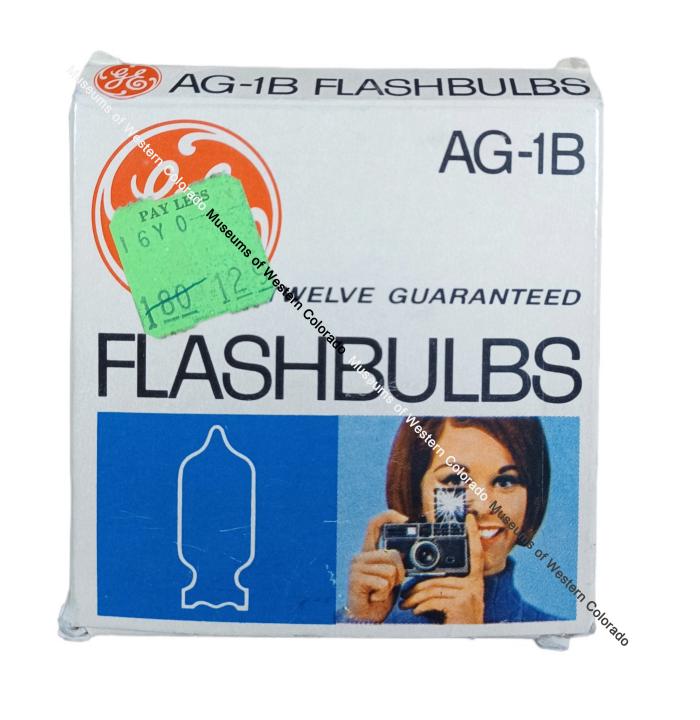 Flashbulbs, Box