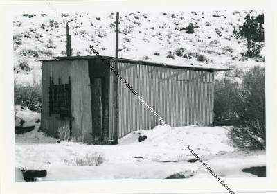 Photo of structure at Winger Mine
