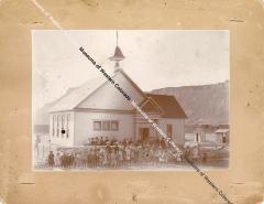 Photo of the 1900 Palisade School