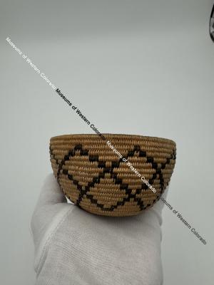 Oval Pomo Basket with Diamond Design